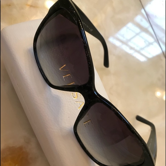 Versace sunglasses - Picture 2 of 6